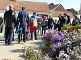 14.10.2018 Herbst-UmGang|Mit einer R&auml;tselralley f&uuml;r Kinder und einer Besichtigung der meisten Stationen wurde der UmGang von Herzogbirbaum interessierten Besuchern aus dem Ort und Besuchern vorgestellt. Im Bild: Start bei der Auferstehungskapelle neben der Pfarrkirche. Foto: &copy; Georgia Spausta - Gemeinsamer Spaziergang am 14.10.2018 mit Pr&auml;sentation ausgew&auml;hlter Stationen des Umganges