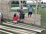Feinarbeit - Renovierung des Sportplatzes, Juni 2019