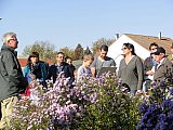 14.10.2018 Herbst-UmGang|Kinder, die aufmerksam bei der Erkl&auml;rung zuh&ouml;ren, k&ouml;nnen die Fragen auf den Testbl&auml;ttern schnell und richtig beantworten. Foto: &copy; Georgia Spausta - Gemeinsamer Spaziergang am 14.10.2018 mit Pr&auml;sentation ausgew&auml;hlter Stationen des Umganges