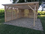 Fertig! | Die neue Pergola sieht gro&szlig;artig und einladend aus - Renovierung des Sportplatzes, Juni 2019