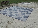 ... Schach und Dame im Großformat verschaffen ein völlig neues Spielgefühl - Renovierung des Sportplatzes, Juni 2019